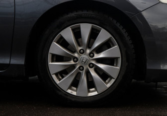 Подержанный автомобиль Honda Accord Sedan 2013 года (19 фото)