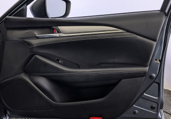 Подержанный автомобиль Mazda 6 Sedan 2020 года (25 фото)