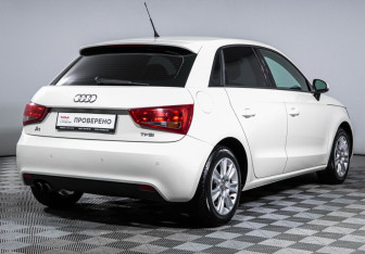 Подержанный автомобиль Audi A1 2013 года (5 фото)