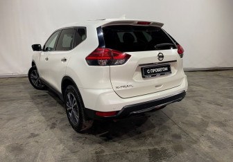 Подержанный автомобиль Nissan X-Trail 2019 года (4 фото)