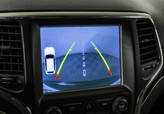 Подержанный автомобиль Jeep Grand Cherokee 2013 года (15 фото)