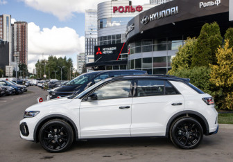 Новый Volkswagen T-Roc 2026 (4 фото)