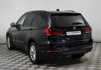 Подержанный автомобиль BMW X5 2015 года (7 фото)