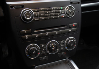 Подержанный автомобиль Land Rover Freelander 2013 года (18 фото)