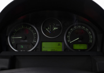 Подержанный автомобиль Land Rover Discovery 2005 года (11 фото)