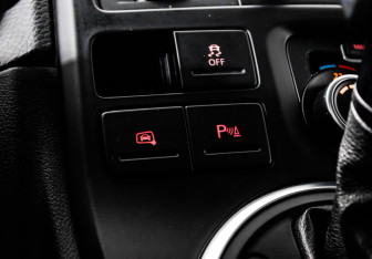 Подержанный автомобиль Volkswagen Multivan 2010 года (17 фото)