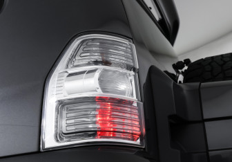 Подержанный автомобиль Mitsubishi Pajero 2011 года (21 фото)