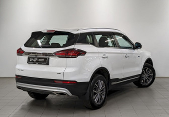 Подержанный автомобиль Geely Atlas Pro 2023 года (5 фото)