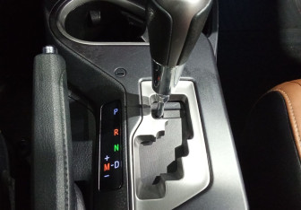 Подержанный автомобиль Toyota RAV4 2019 года (13 фото)