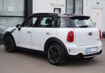 Подержанный автомобиль MINI Countryman 2011 года (7 фото)