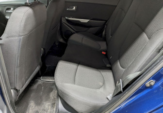 Подержанный автомобиль Kia Rio Hatchback 2014 года (15 фото)