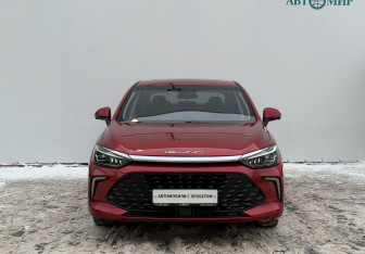 Подержанный автомобиль BAIC U5 Plus 2023 года (2 фото)