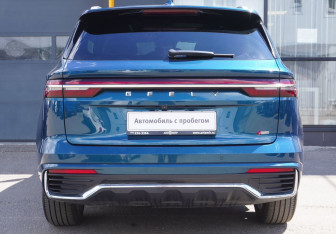 Подержанный автомобиль Geely Monjaro 2023 года (6 фото)
