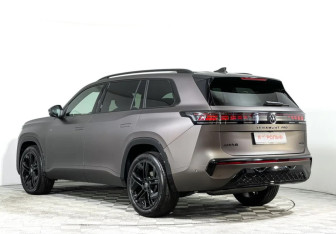 Новый Volkswagen Teramont 2026 (8 фото)