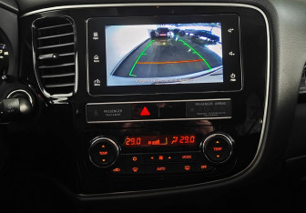 Подержанный автомобиль Mitsubishi Outlander 2019 года (12 фото)