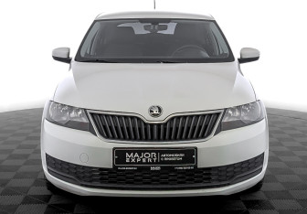 Подержанный автомобиль Skoda Rapid Liftback 2019 года (2 фото)