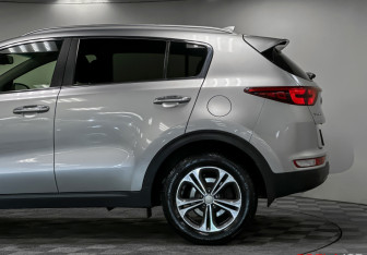 Подержанный автомобиль Kia Sportage 2016 года (24 фото)