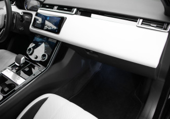 Подержанный автомобиль Land Rover Range Rover Velar 2022 года (28 фото)