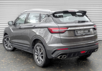 Подержанный автомобиль Geely Coolray 2022 года (7 фото)