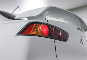 Подержанный автомобиль Mitsubishi Lancer Sedan 2012 года (19 фото)