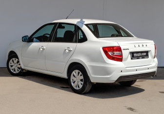 Подержанный автомобиль LADA (ВАЗ) Granta Sedan 2023 года (7 фото)