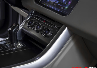 Подержанный автомобиль Land Rover Range Rover Sport 2015 года (17 фото)
