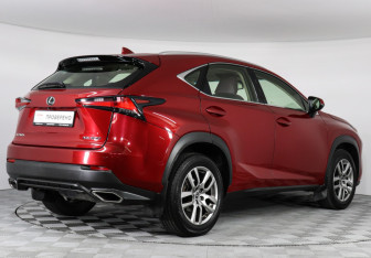 Подержанный автомобиль Lexus NX 2018 года (5 фото)
