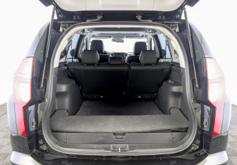 Подержанный автомобиль Mitsubishi Montero Sport 2023 года (10 фото)