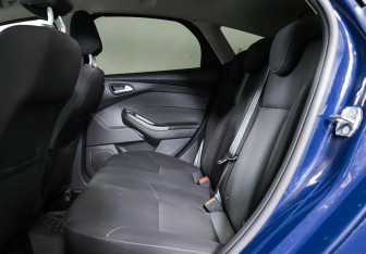 Подержанный автомобиль Ford Focus Hatchback 2016 года (17 фото)