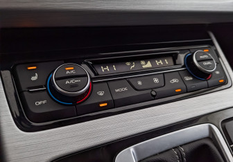 Подержанный автомобиль Geely Atlas 2019 года (28 фото)