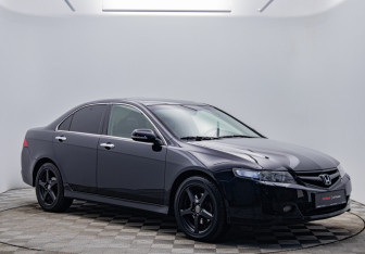 Подержанный автомобиль Honda Accord Sedan 2007 года (7 фото)