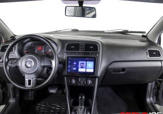 Подержанный автомобиль Volkswagen Polo Sedan 2011 года (12 фото)