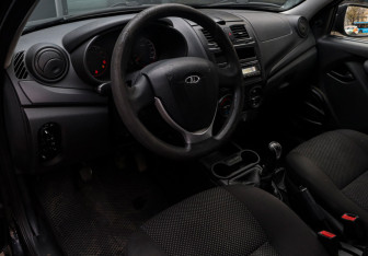 Подержанный автомобиль LADA (ВАЗ) Kalina Hatchback 2013 года (11 фото)