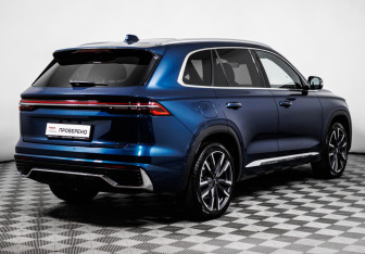 Подержанный автомобиль Geely Monjaro 2023 года (5 фото)