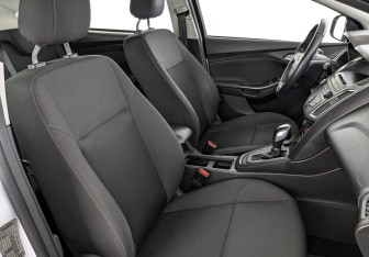 Подержанный автомобиль Ford Focus Hatchback 2018 года (23 фото)