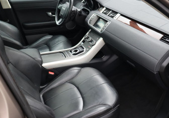 Подержанный автомобиль Land Rover Range Rover Evoque 2015 года (10 фото)