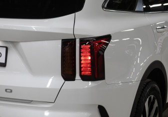 Подержанный автомобиль Kia Sorento 2022 года (25 фото)