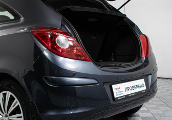 Подержанный автомобиль Opel Corsa 2008 года (14 фото)