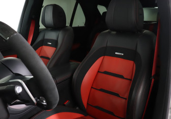 Подержанный автомобиль Mercedes-Benz GLE AMG 2024 года (17 фото)
