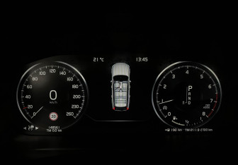 Подержанный автомобиль Volvo V90 Cross Country 2018 года (11 фото)
