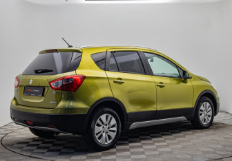 Подержанный автомобиль Suzuki SX4 Hatchback 2014 года (5 фото)