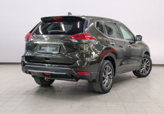 Подержанный автомобиль Nissan X-Trail 2020 года (26 фото)