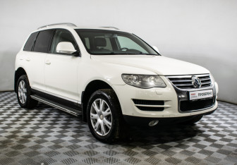 Подержанный автомобиль Volkswagen Touareg 2009 года (3 фото)