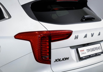 Подержанный автомобиль Haval Jolion 2023 года (16 фото)