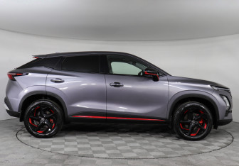 Подержанный автомобиль Omoda C5 2023 года (4 фото)