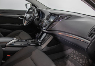 Подержанный автомобиль Hyundai i40 Wagon 2014 года (9 фото)