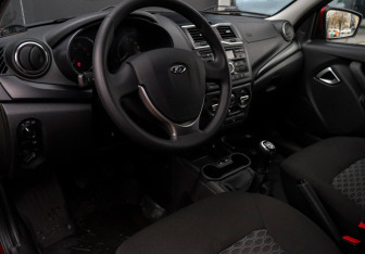 Подержанный автомобиль LADA (ВАЗ) Granta Sedan 2022 года (11 фото)