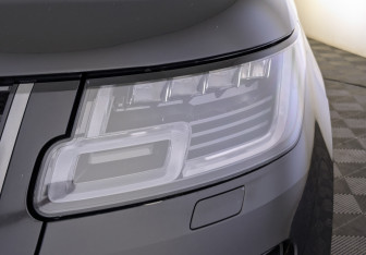 Подержанный автомобиль Land Rover Range Rover 2021 года (11 фото)