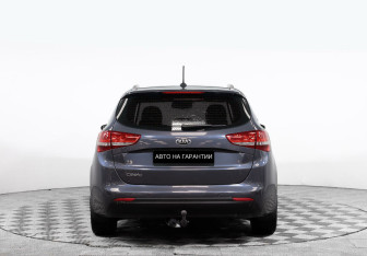 Подержанный автомобиль Kia Ceed Wagon 2015 года (4 фото)