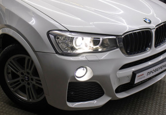 Подержанный автомобиль BMW X4 2016 года (25 фото)